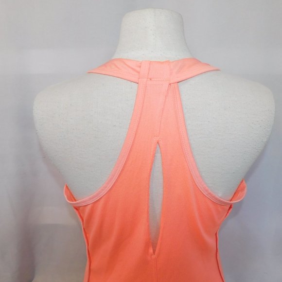 The North Face Womens M Light Pink Racer Back Activewear Workout Tank Top - Picture 7 of 9